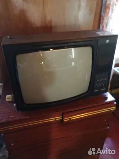 Телевизор 