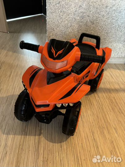 Детская машинка каталка