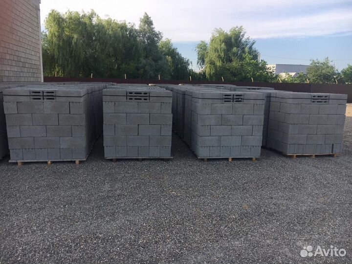 Блок стеновой