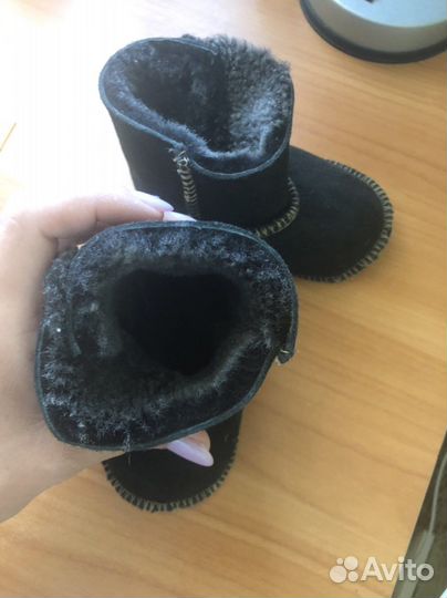 Меховые пинетки