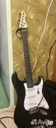 Гитара с усилителем