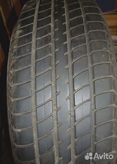 Dunlop Grandtrek PT 4000 235/65 R17