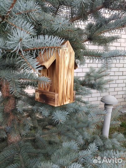 Кормушка для птиц из дерева