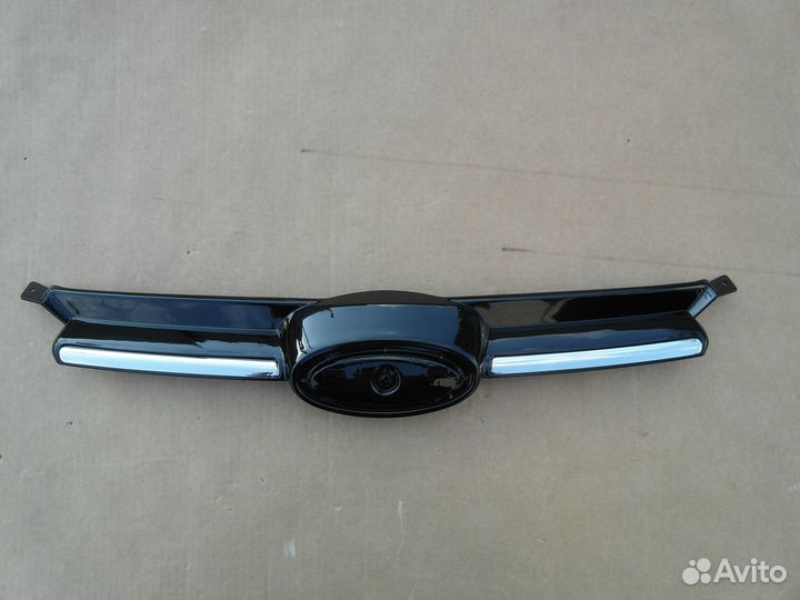 Решётка радиатора глянцевая Ford Focus 3 2011-2014