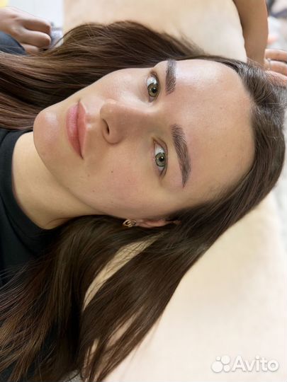 Микроблейдинг бровей