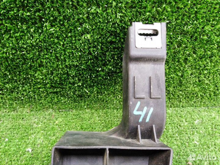 Кронштейн Audi Q3 8UB cczc 2013