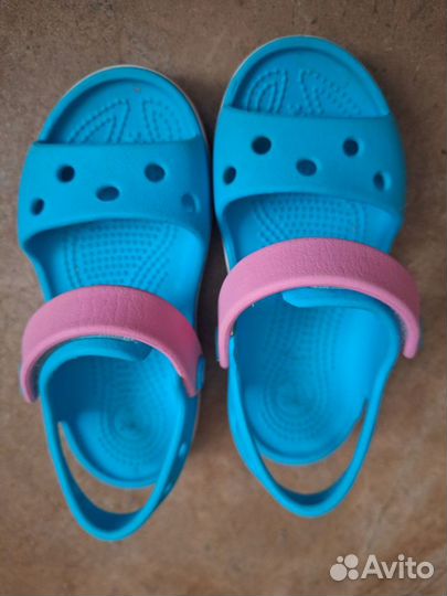 Сандали crocs c8