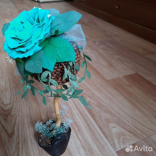 Топиарий из кофейных зерен денежное дерево