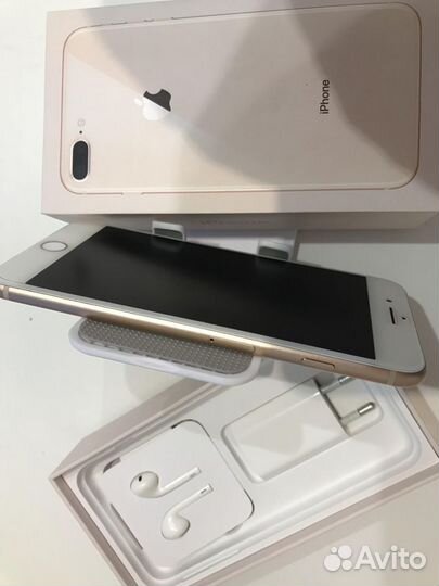 iPhone 8 Plus, 64 ГБ