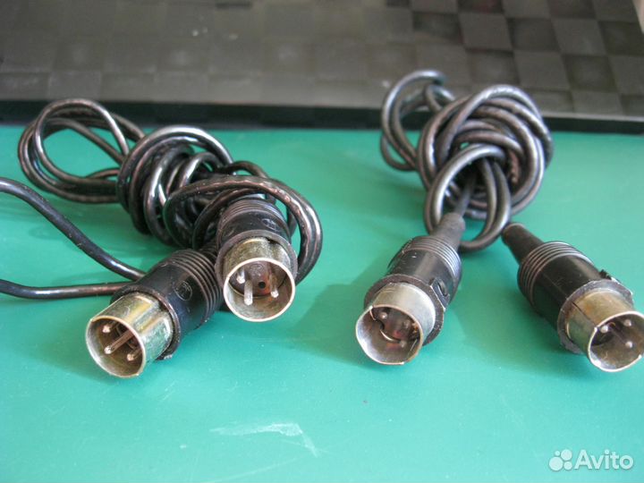 Наушники. Микрофоны. Шнуры