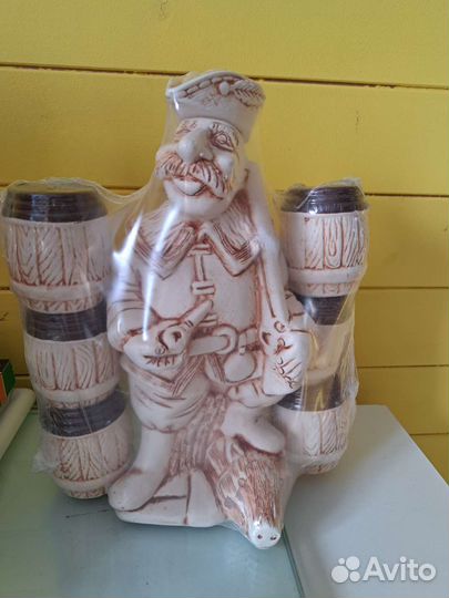 Графин для спиртного со стопками