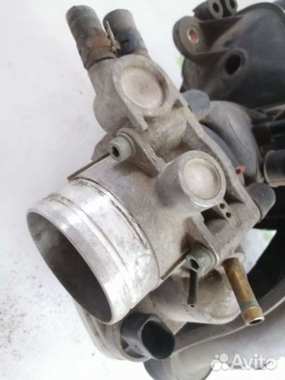 Дроссельная заслонка Audi 1.6. 06B133062