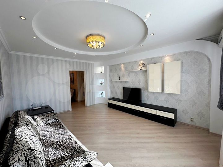 2-к. квартира, 75 м², 9/15 эт.