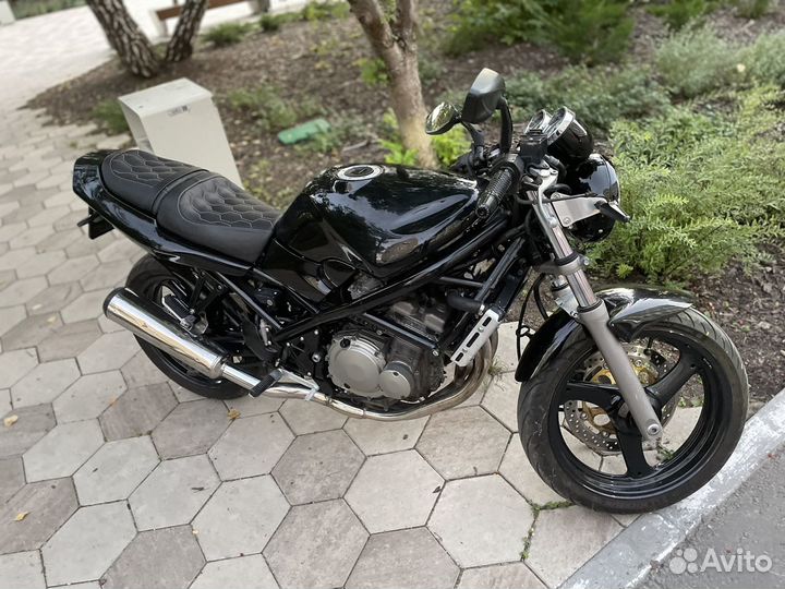 Продаю мотоцикл Suzuki Bandit GSF 250