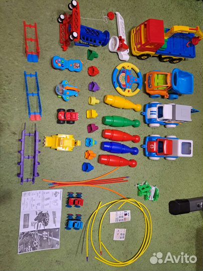 Игрушки для мальчика пакетом. Машинки