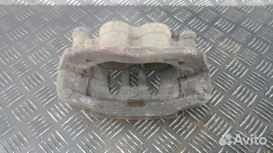 Суппорт тормозной передний левый mercedes benz sprinter 2 (6TD15K701)