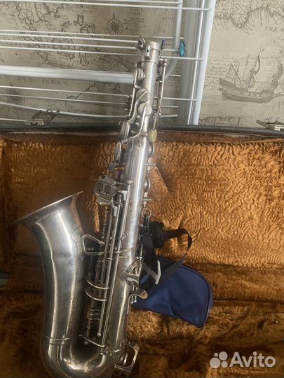 Продаю саксофон