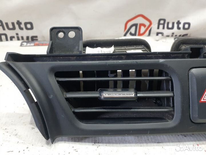 Kia Rio 3 дефлектор центральный