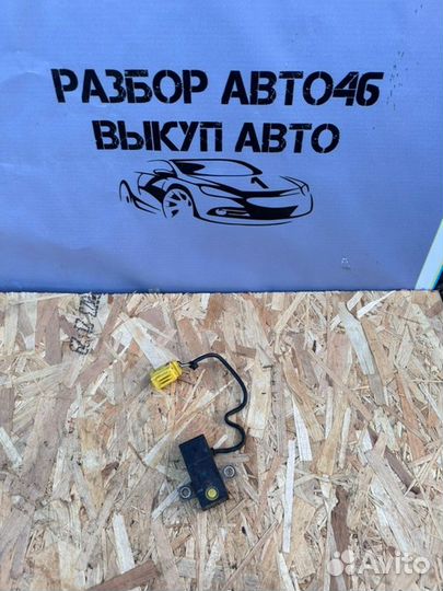 Предохранитель силовой Volkswagen Touareg 4.2 AXQ