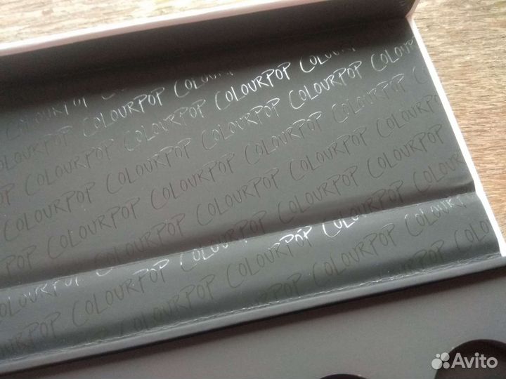 Магнитная палетка Colour Pop на 4 рефила