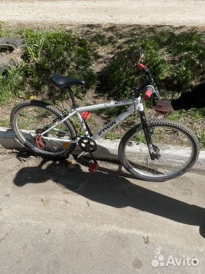 Велосипед btwin rockrider 300