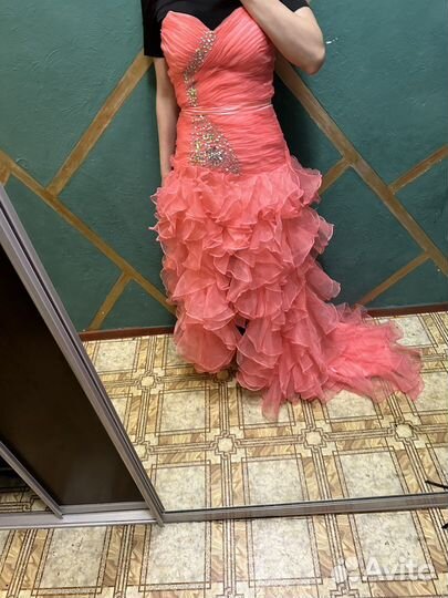 Вечернее платье