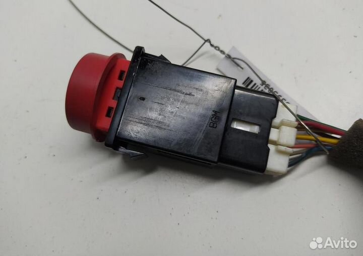 Кнопка аварийной сигнализации Hyundai Getz