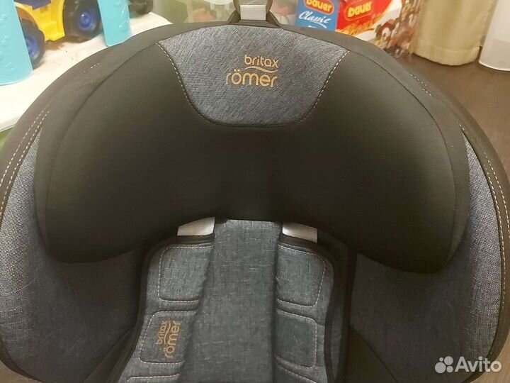 Автокресло britax romer trifix2 i size