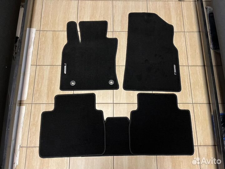 Toyota Camry 70 автоковрики велюровые