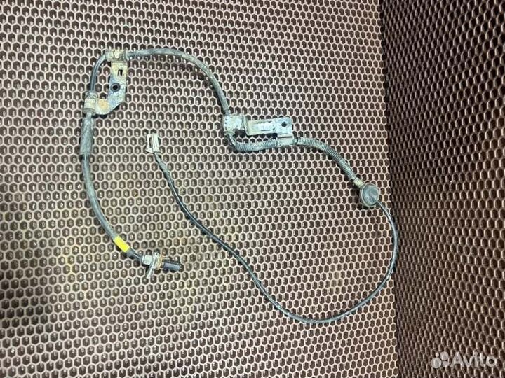 Датчик abs задний правый Kia Carens 3 G4KA 2011