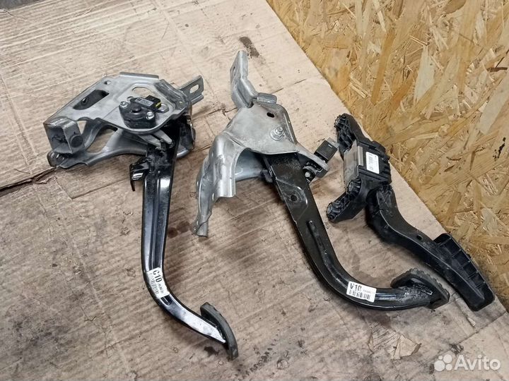 Педаль сцеп газа торм Hyundai Solaris 2 Kia Rio 4