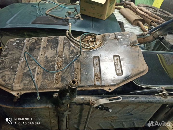 Бензобак 2121