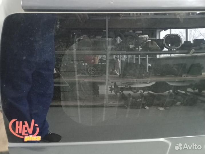 Стекло двери багажника Hummer H3