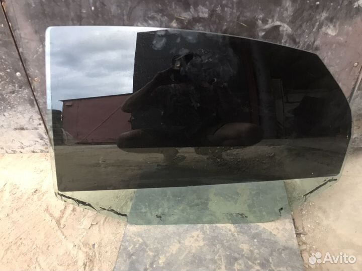 Стекло задней левой двери LADA Vesta