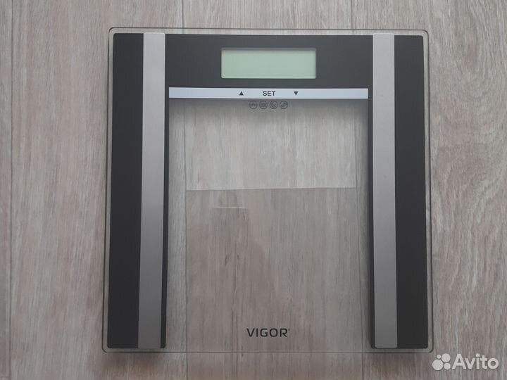 Весы напольные электронные 500р
