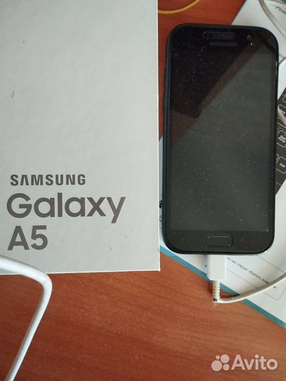 Samsung Galaxy A5 (2017) SM-A520F/DS, 3/32 ГБ