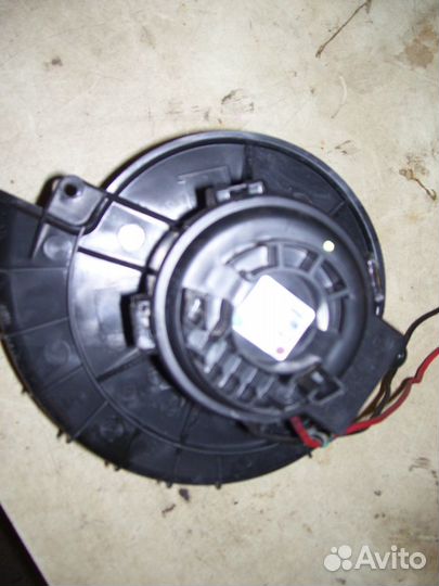Опель астра H моторчик отопителя