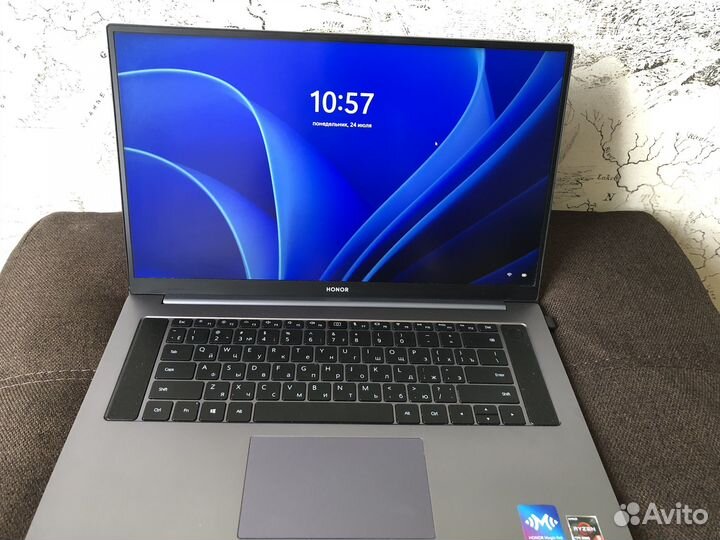 Honor magicbook pro 16