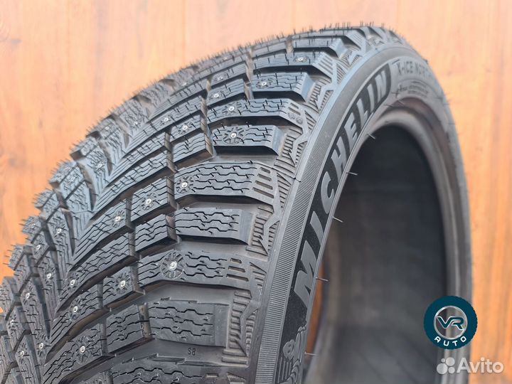 Michelin X-Ice North 4 SUV 285/45 R22 114T