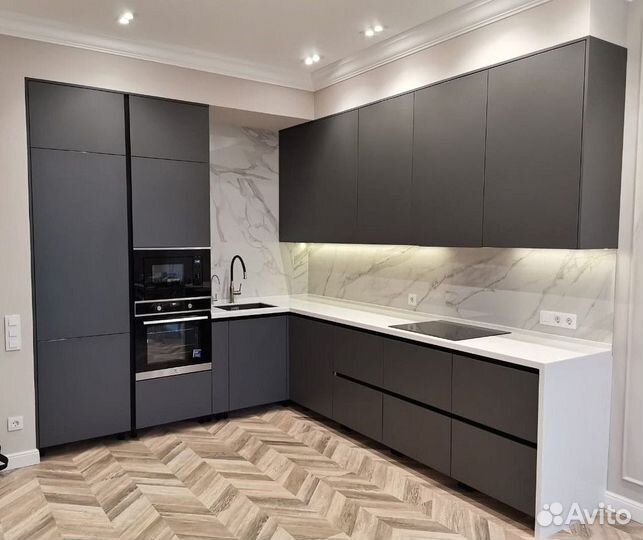 Кухня новая