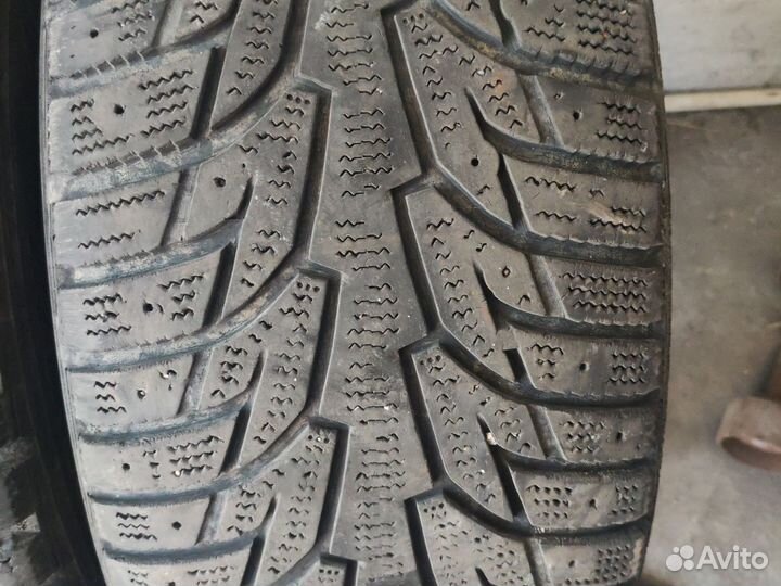 Hankook Winter I'Pike 235/45 R17 97T