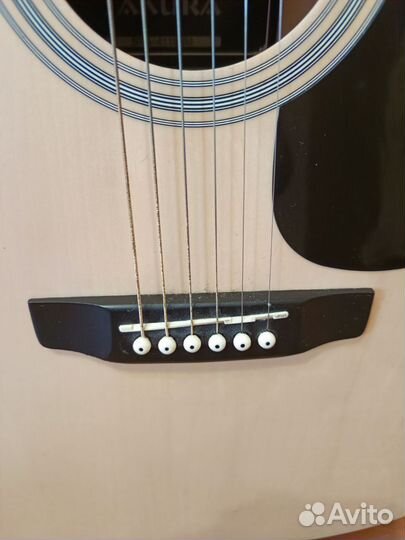 Акустическая гитара Sakura