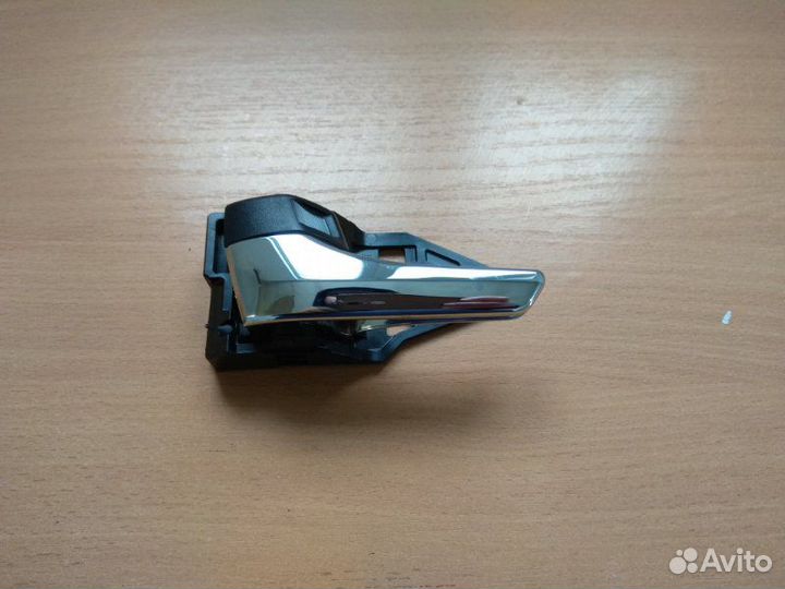 Ручка внутренняя двери задней левой Toyota Camry