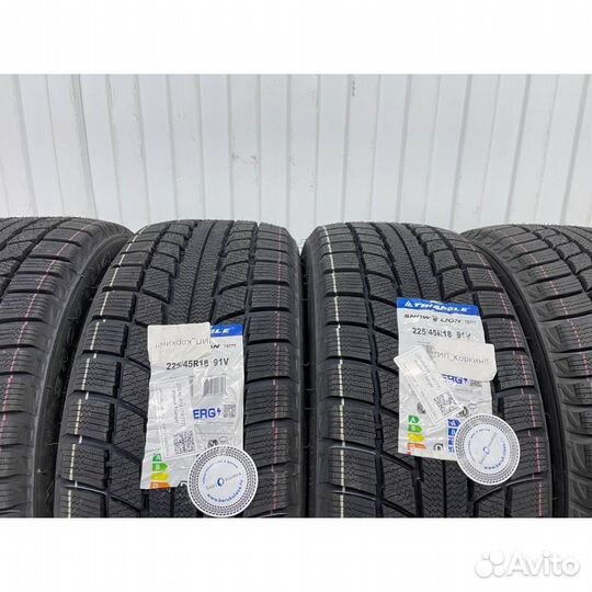 Triangle TR777 215/65 R16