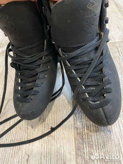 Фигурные коньки edea