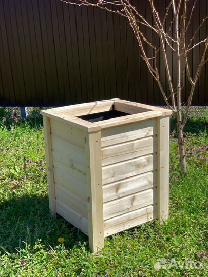 Деревянное кашпо вазон