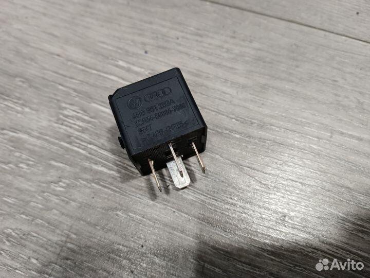 Реле Оригинал VAG № 645 - 4H0951253A