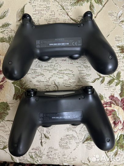 Джойстик PS4