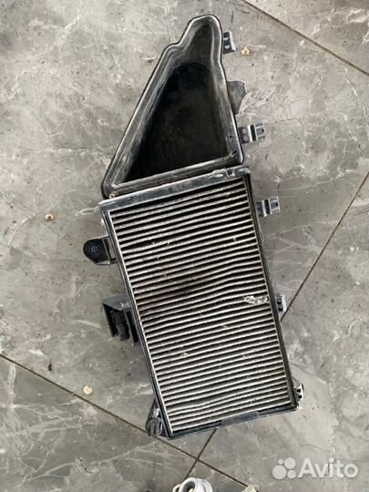 Корпус воздушного фильтра Bmw 5-Series E60