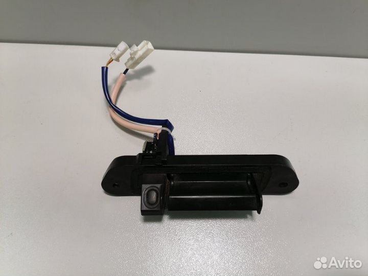 Кнопка открывания багажника задняя Mitsubishi